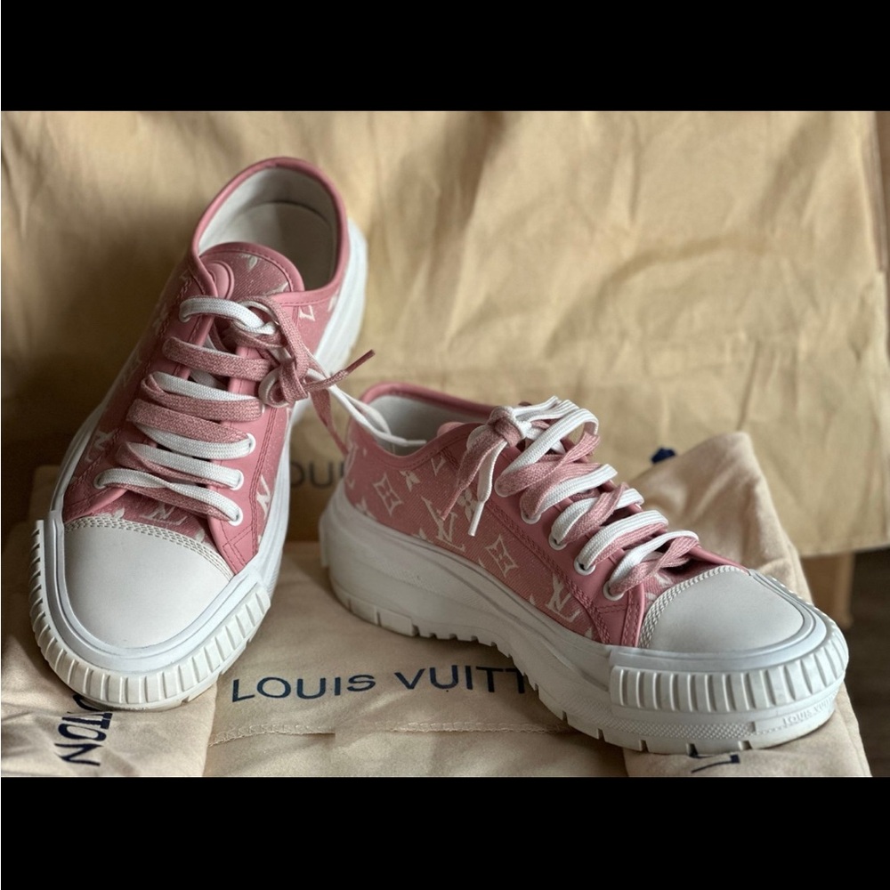 Louis Vuitton Pink and White Women's Sneakers - Picture 11 of 14